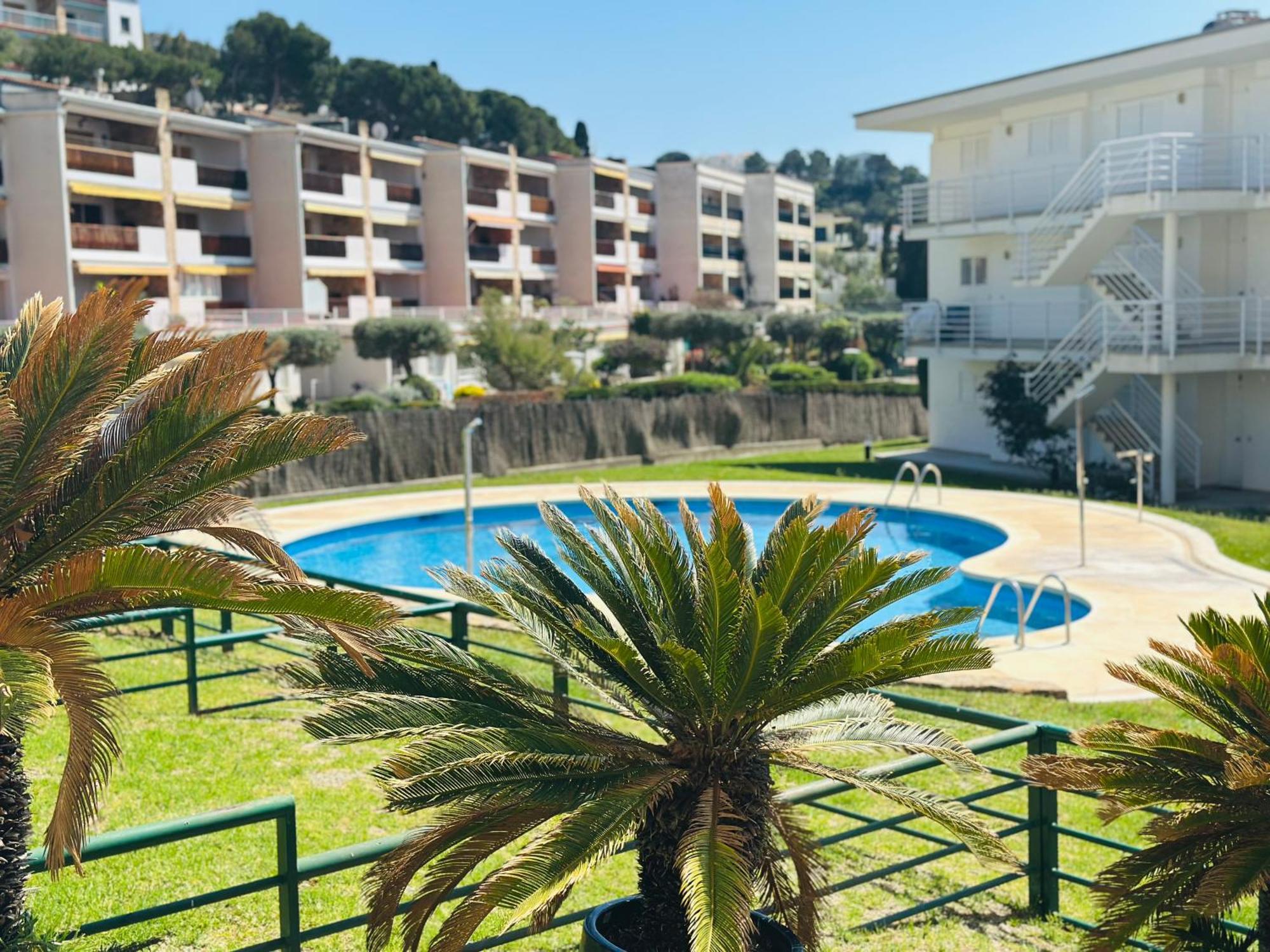 Global Immo 3327 Res Almadrava Appartement Roses